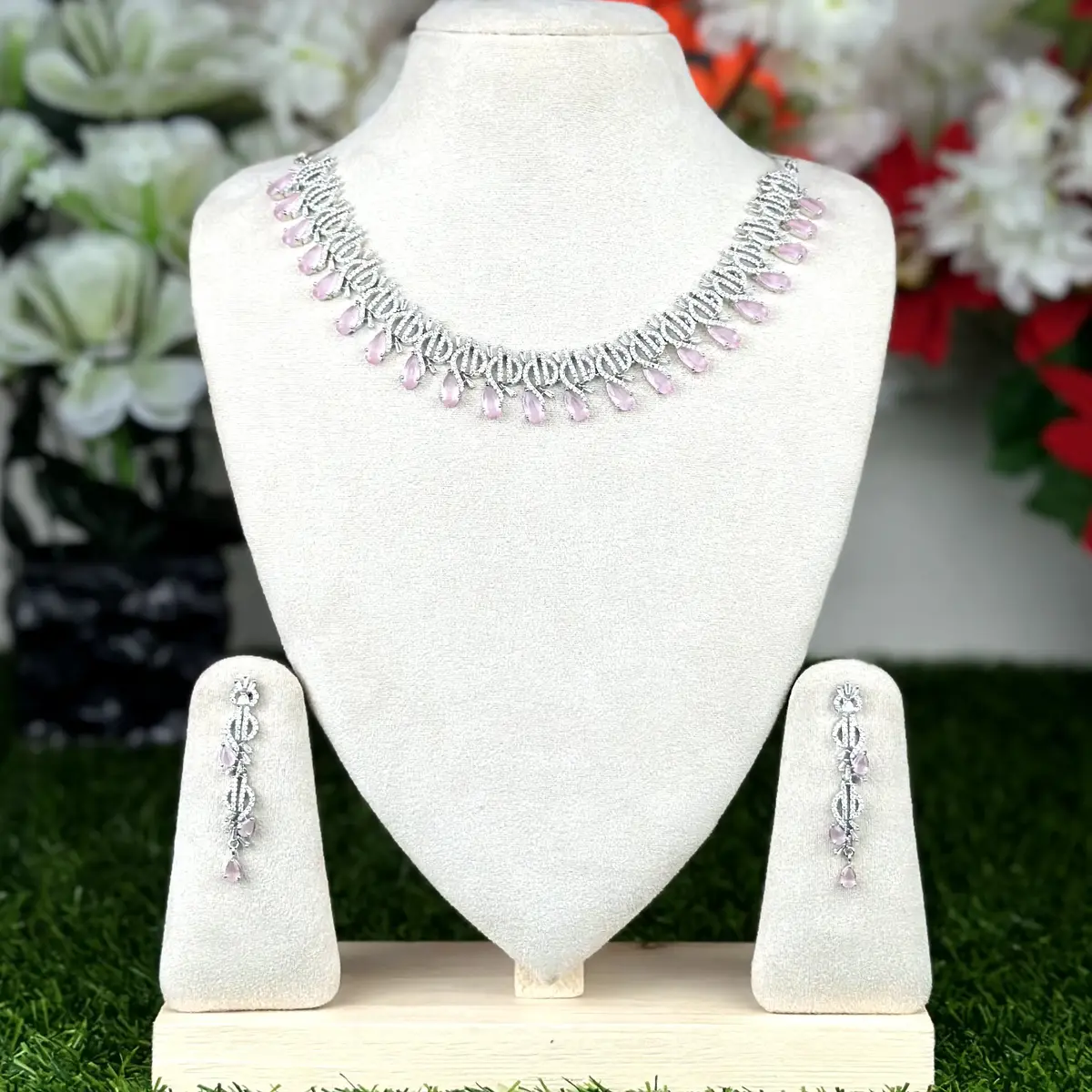 1926 1926 - AD Stone Necklace Set - Image 1