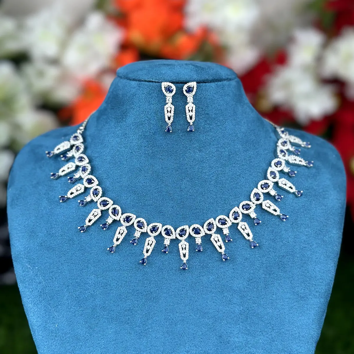 1935 1935 - AD Stone Necklace Set - Image 1