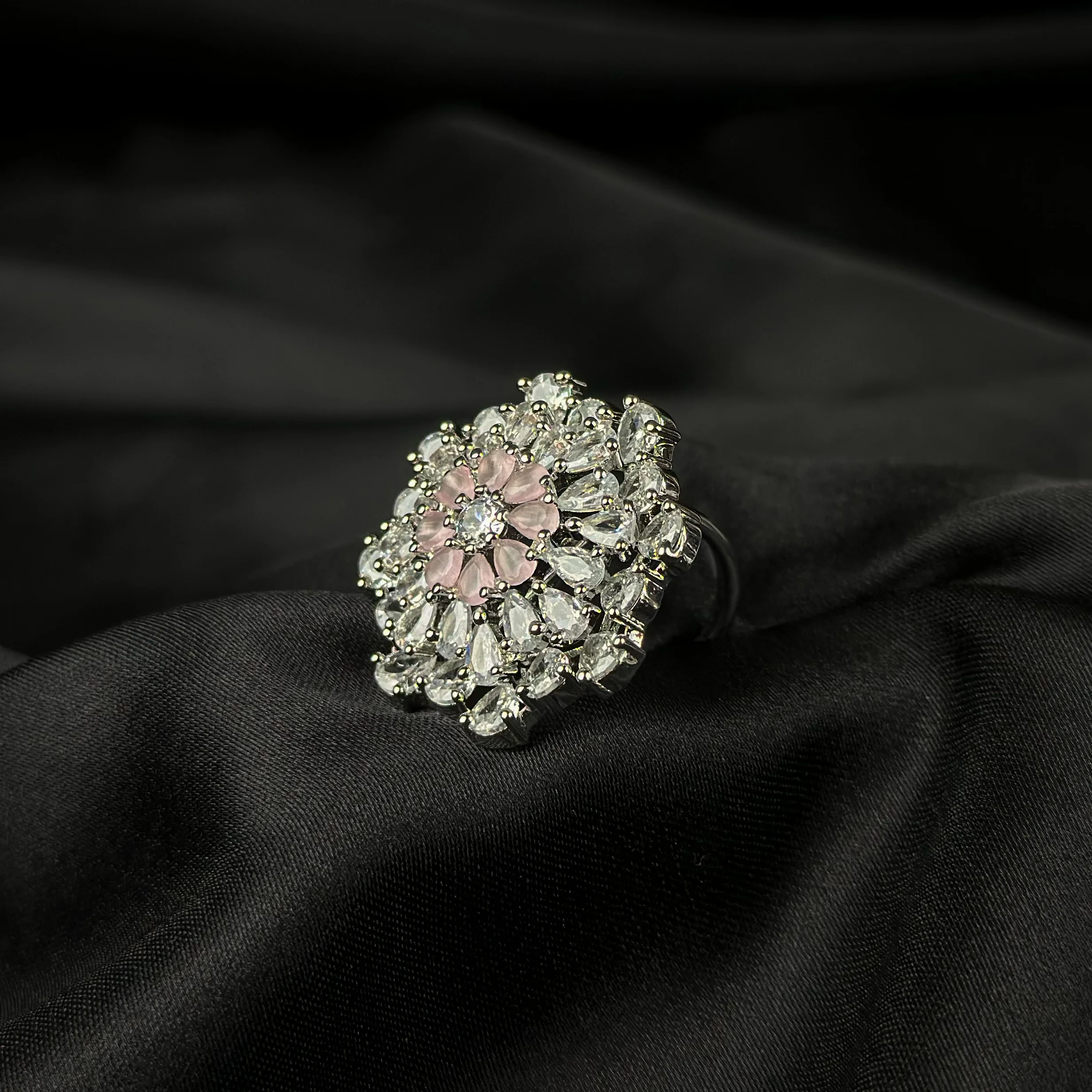 3314(1) 3314 - Finger Ring - Image 1