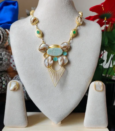 Antique Necklace Set
