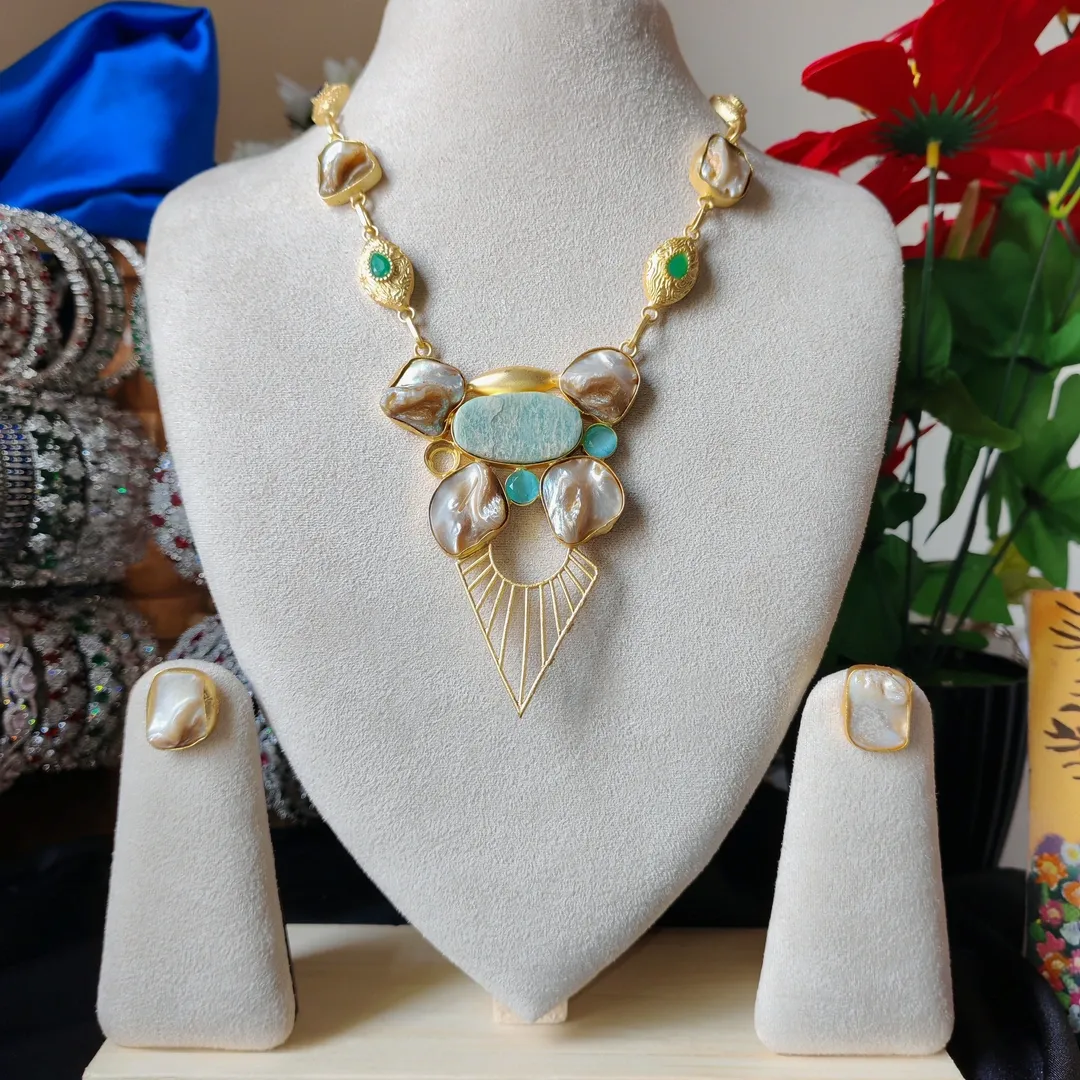 Antique Necklace Set