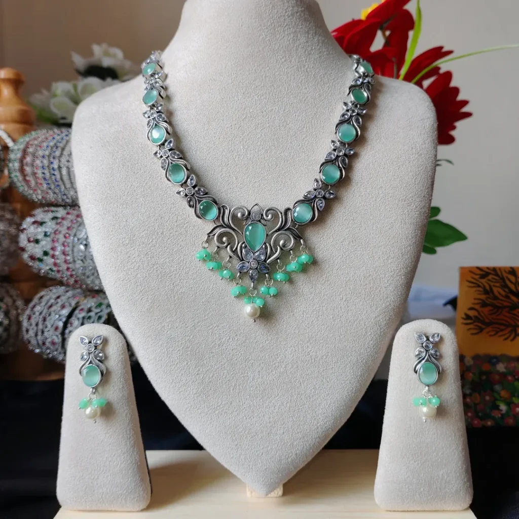 Antique Necklace Set